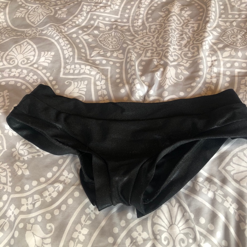 Metallic Cleo the hurricane pole shorts
